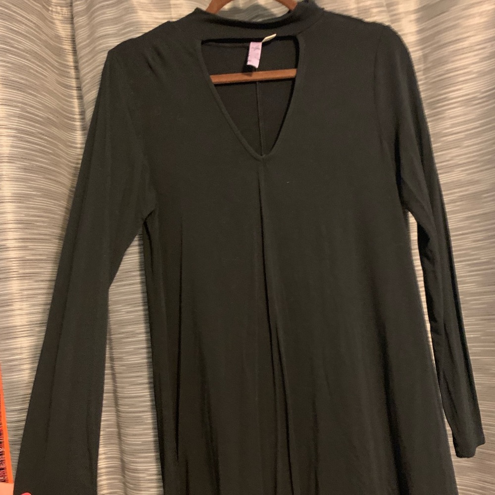 Black long sleeve dress